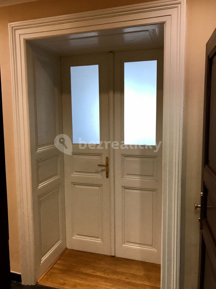 1 bedroom with open-plan kitchen flat to rent, 72 m², Milady Horákové, Prague, Prague 1 bedroom with open-plan kitchen flat to rent, 72 m², Milady Horákové, Prague, Prague