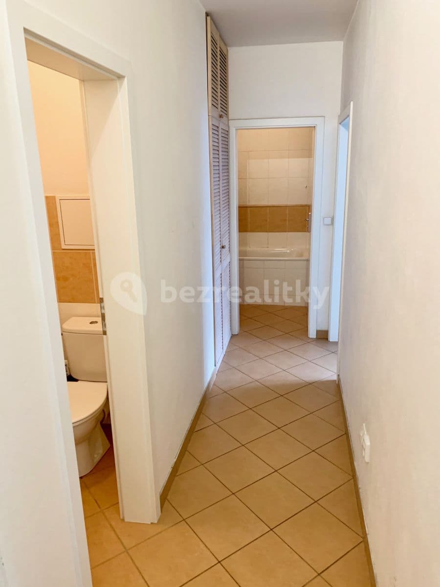 1 bedroom with open-plan kitchen flat to rent, 62 m², Žateckých, Prague, Prague 1 bedroom with open-plan kitchen flat to rent, 62 m², Žateckých, Prague, Prague