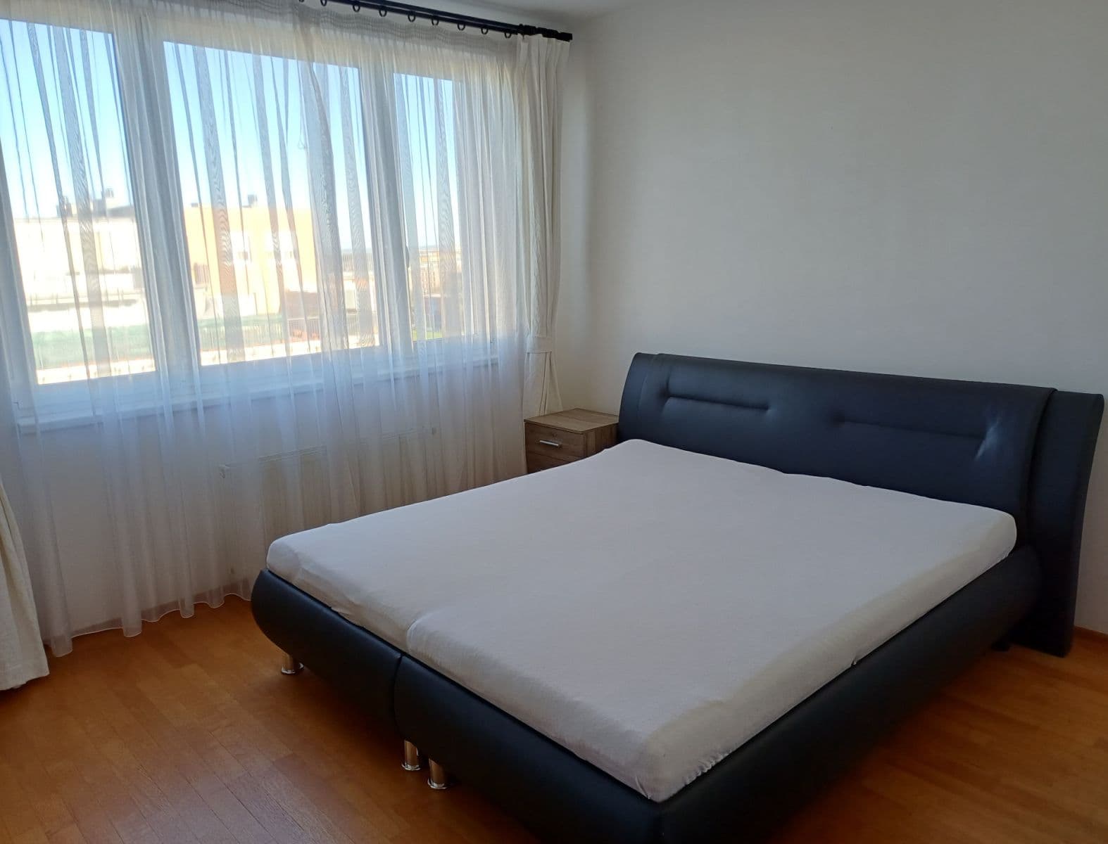 1 bedroom with open-plan kitchen flat to rent, 52 m², Zakšínská, Prague, Prague 1 bedroom with open-plan kitchen flat to rent, 52 m², Zakšínská, Prague, Prague