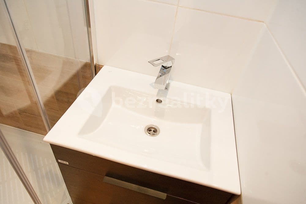 1 bedroom with open-plan kitchen flat to rent, 41 m², Sokolovská, Ostrava, Moravskoslezský Region 1 bedroom with open-plan kitchen flat to rent, 41 m², Sokolovská, Ostrava, Moravskoslezský Region