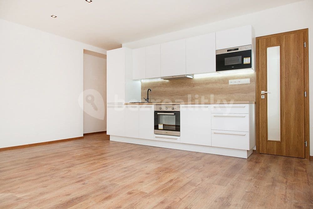 1 bedroom with open-plan kitchen flat to rent, 41 m², Sokolovská, Ostrava, Moravskoslezský Region 1 bedroom with open-plan kitchen flat to rent, 41 m², Sokolovská, Ostrava, Moravskoslezský Region