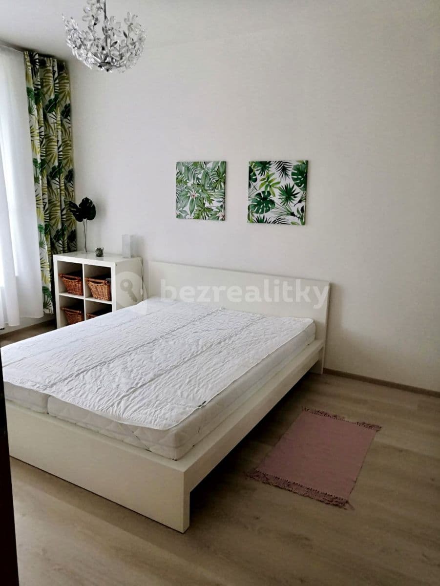1 bedroom with open-plan kitchen flat to rent, 61 m², Tryskovická, Prague, Prague 1 bedroom with open-plan kitchen flat to rent, 61 m², Tryskovická, Prague, Prague