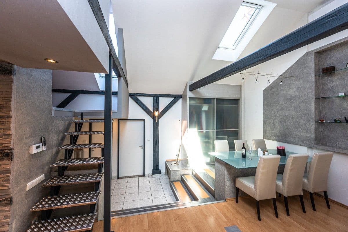 3 bedroom with open-plan kitchen flat to rent, 126 m², Vltavská, Prague, Prague 3 bedroom with open-plan kitchen flat to rent, 126 m², Vltavská, Prague, Prague