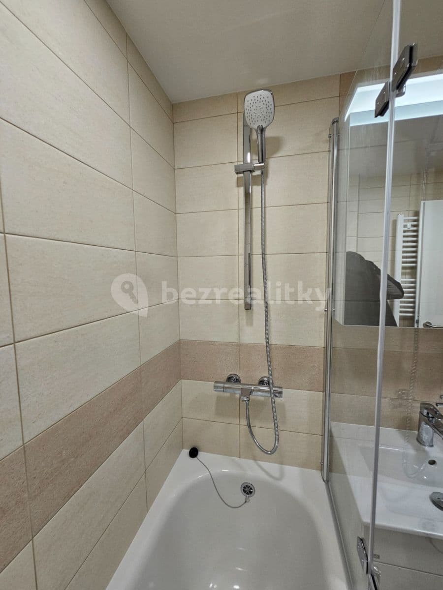Studio flat to rent, 34 m², Houdova, Prague, Prague Studio flat to rent, 34 m², Houdova, Prague, Prague