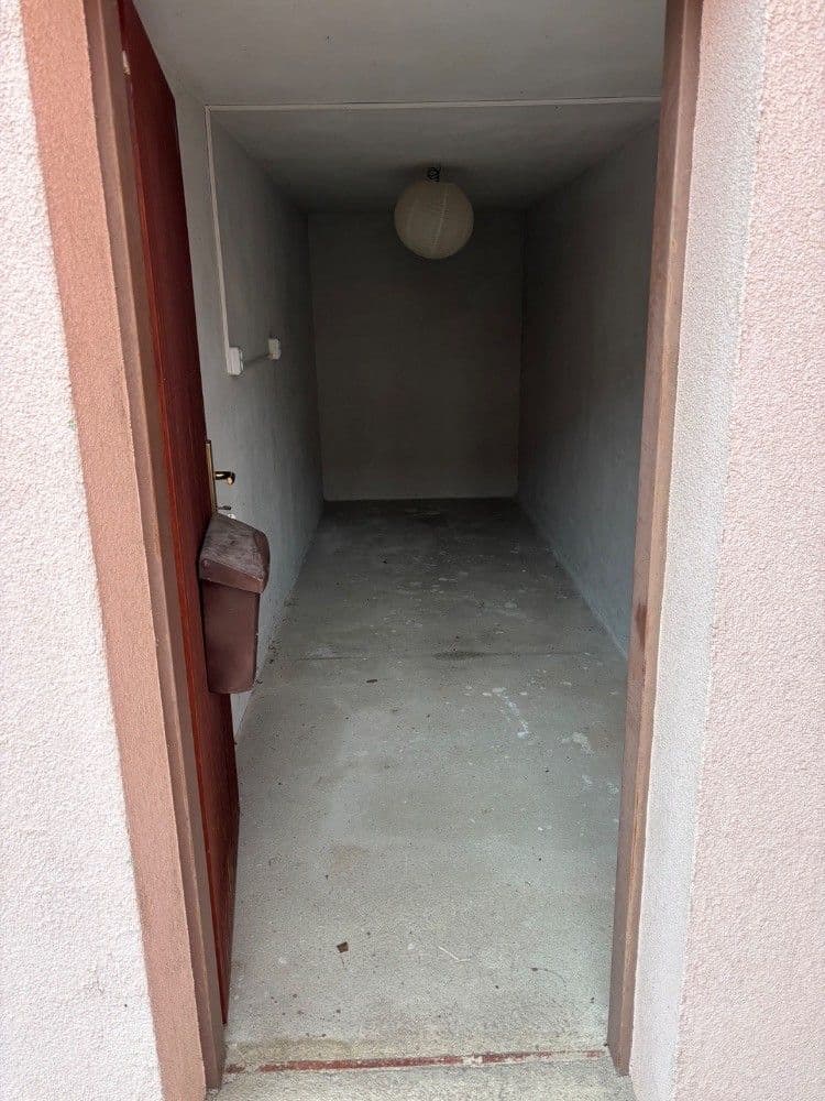 non-residential property to rent, 9 m², Politických vězňů, Horoměřice, Středočeský Region non-residential property to rent, 9 m², Politických vězňů, Horoměřice, Středočeský Region