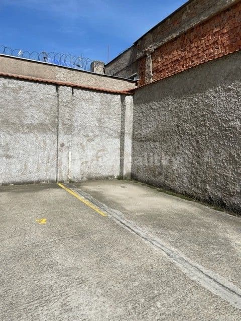 garage to rent, 15 m², Argentinská, Prague, Prague garage to rent, 15 m², Argentinská, Prague, Prague