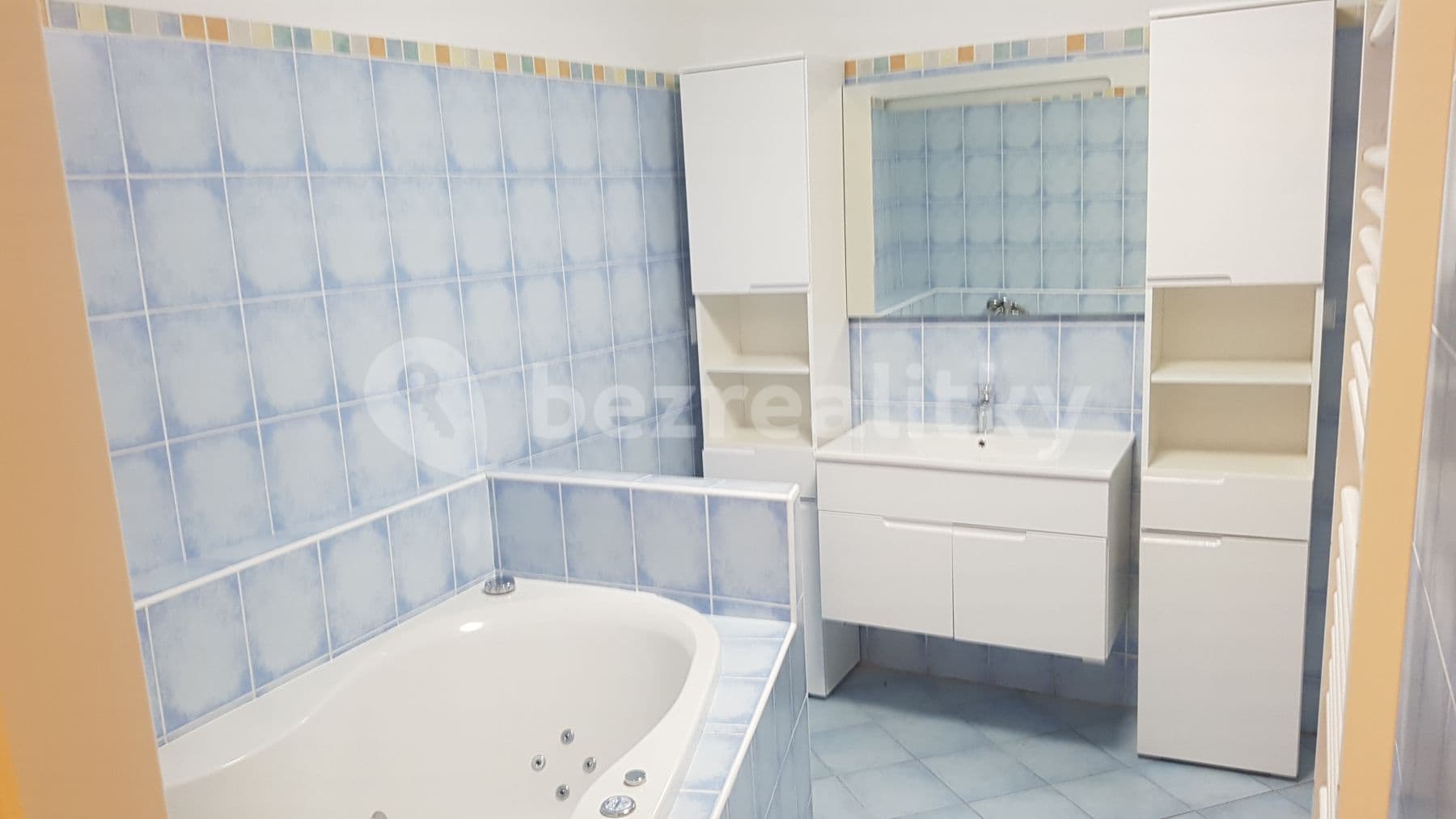1 bedroom flat to rent, 54 m², Na Fialce I, Prague, Prague 1 bedroom flat to rent, 54 m², Na Fialce I, Prague, Prague