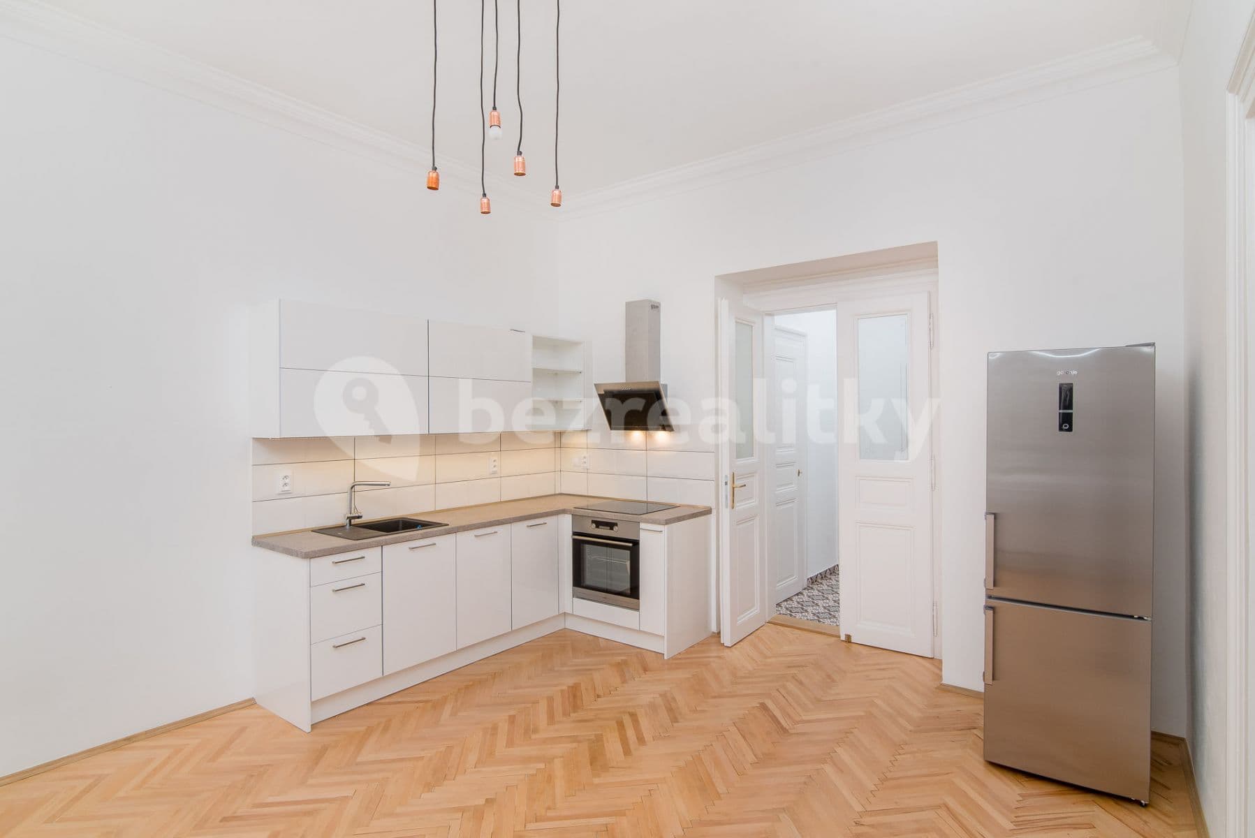 1 bedroom with open-plan kitchen flat to rent, 50 m², Wenzigova, Prague, Prague 1 bedroom with open-plan kitchen flat to rent, 50 m², Wenzigova, Prague, Prague