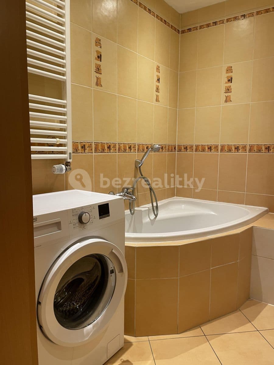 Studio flat to rent, 33 m², Mattioliho, Prague, Prague Studio flat to rent, 33 m², Mattioliho, Prague, Prague