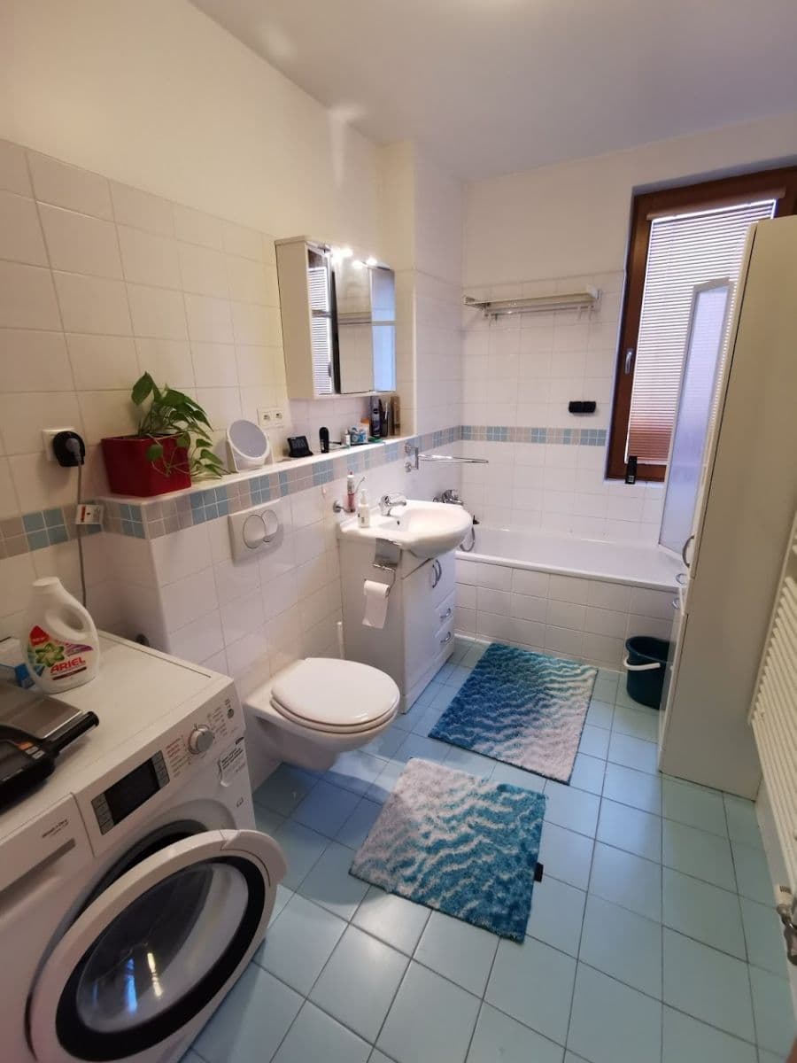 2 bedroom with open-plan kitchen flat to rent, 79 m², Prague, Prague 2 bedroom with open-plan kitchen flat to rent, 79 m², Prague, Prague