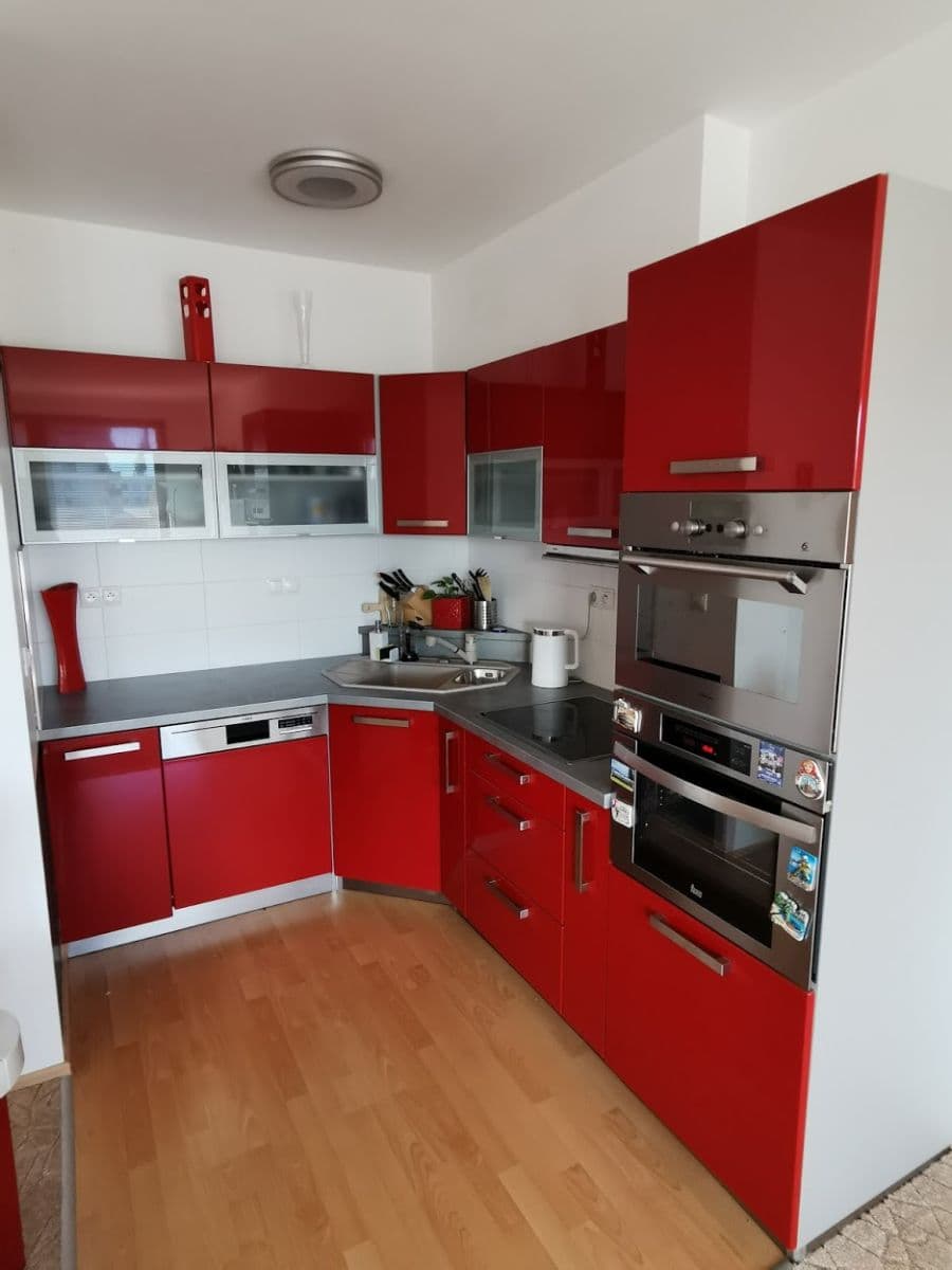 2 bedroom with open-plan kitchen flat to rent, 79 m², Prague, Prague 2 bedroom with open-plan kitchen flat to rent, 79 m², Prague, Prague