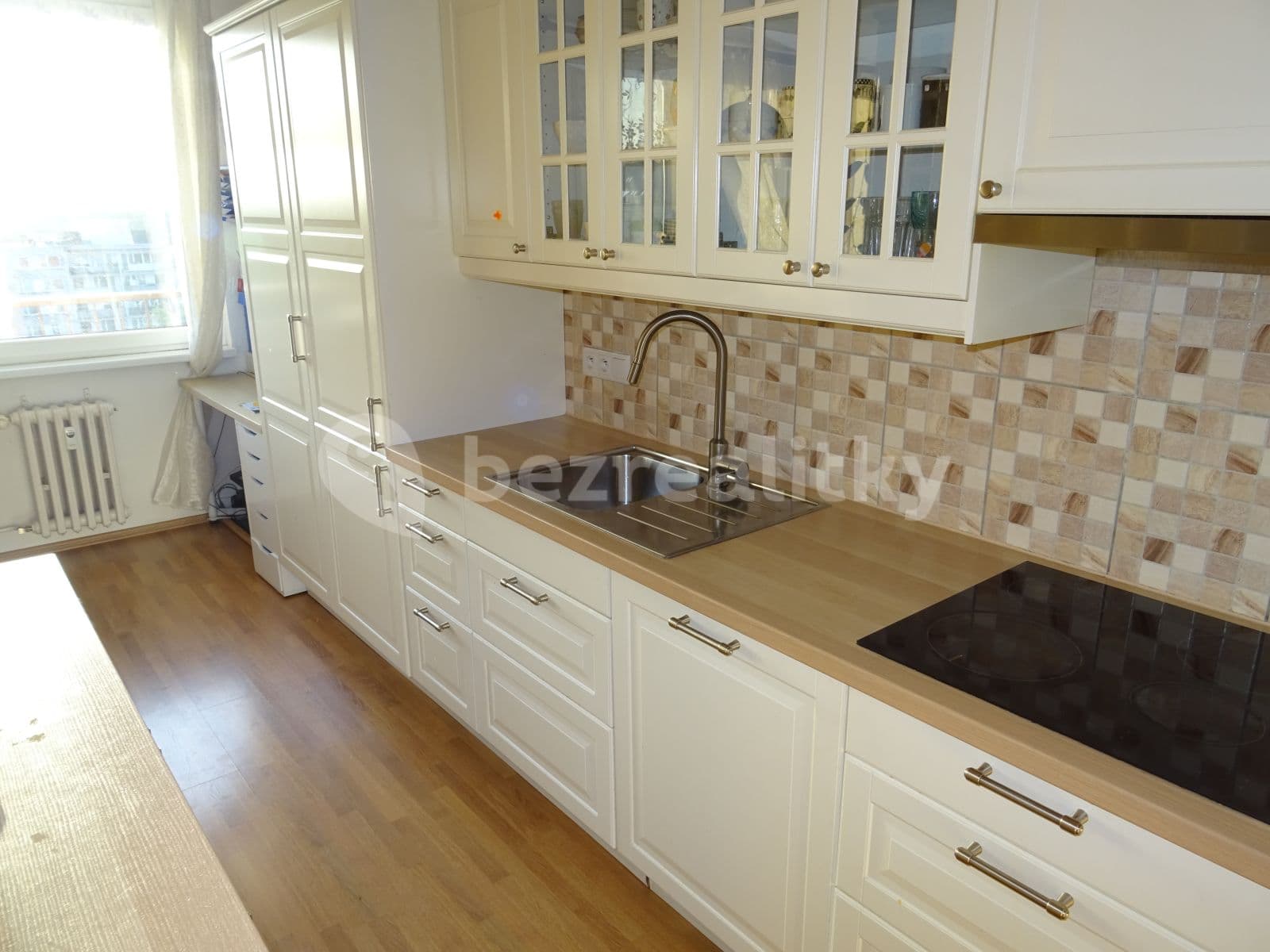 2 bedroom with open-plan kitchen flat to rent, 75 m², Mrkvičkova, Prague, Prague 2 bedroom with open-plan kitchen flat to rent, 75 m², Mrkvičkova, Prague, Prague