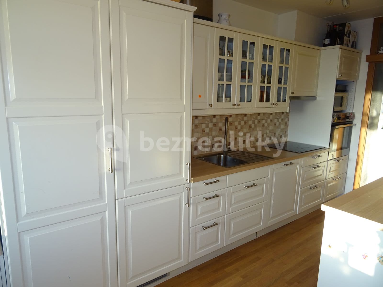 2 bedroom with open-plan kitchen flat to rent, 75 m², Mrkvičkova, Prague, Prague 2 bedroom with open-plan kitchen flat to rent, 75 m², Mrkvičkova, Prague, Prague