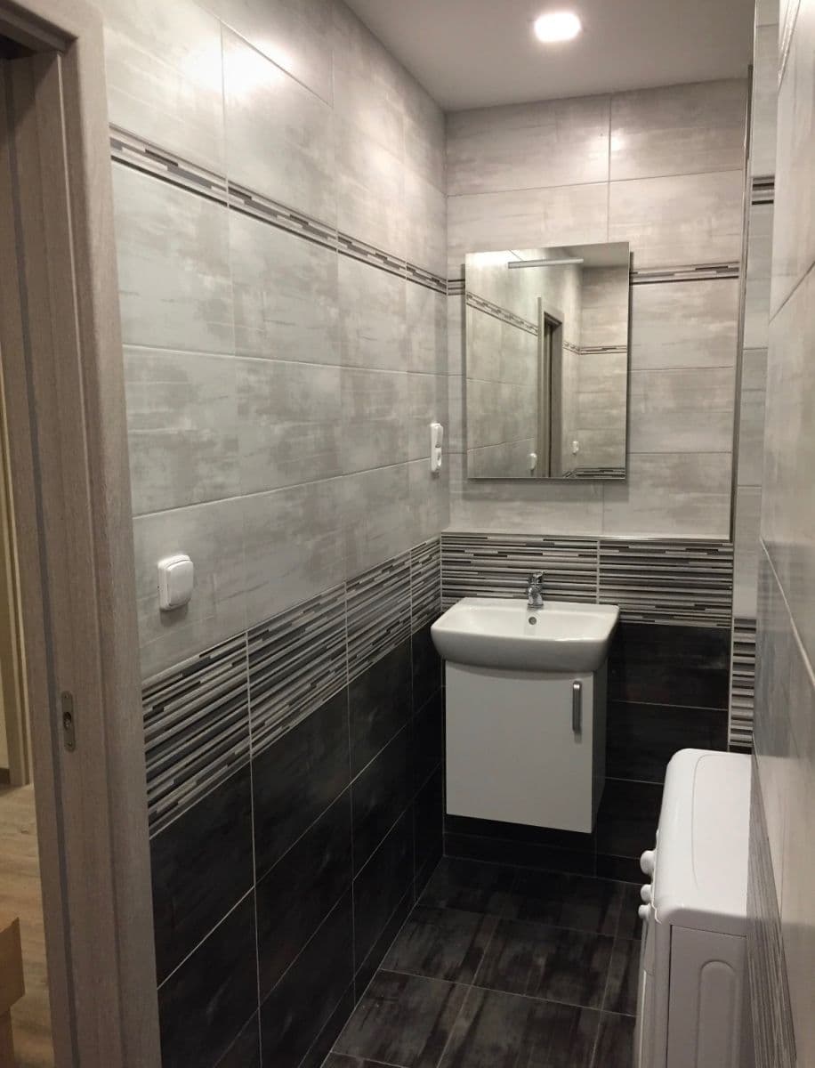 1 bedroom with open-plan kitchen flat to rent, 48 m², Komenského náměstí, Říčany, Středočeský Region 1 bedroom with open-plan kitchen flat to rent, 48 m², Komenského náměstí, Říčany, Středočeský Region