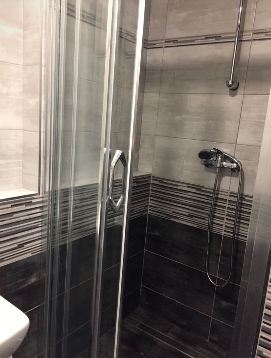 1 bedroom with open-plan kitchen flat to rent, 48 m², Komenského náměstí, Říčany, Středočeský Region 1 bedroom with open-plan kitchen flat to rent, 48 m², Komenského náměstí, Říčany, Středočeský Region