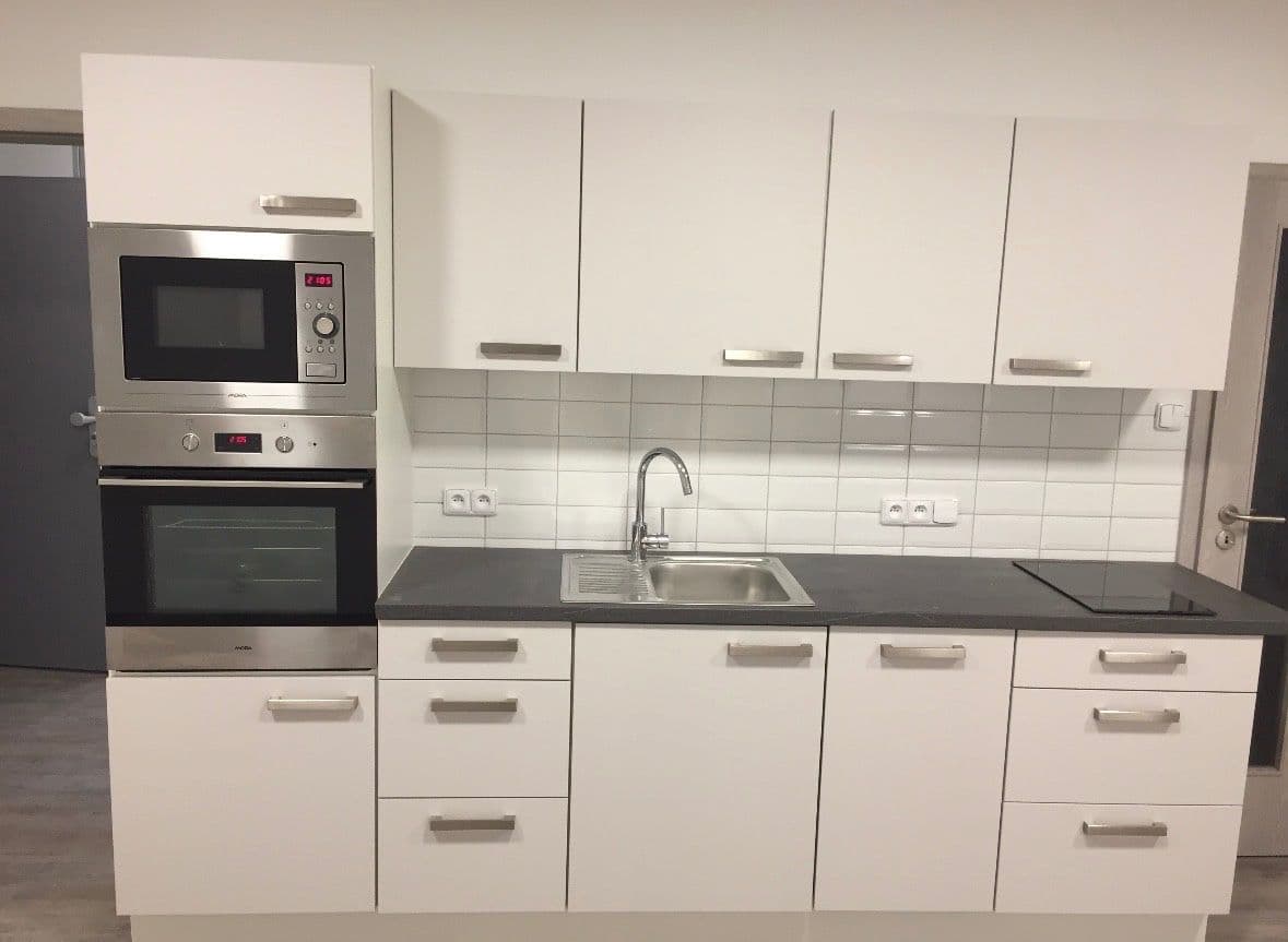 1 bedroom with open-plan kitchen flat to rent, 48 m², Komenského náměstí, Říčany, Středočeský Region 1 bedroom with open-plan kitchen flat to rent, 48 m², Komenského náměstí, Říčany, Středočeský Region