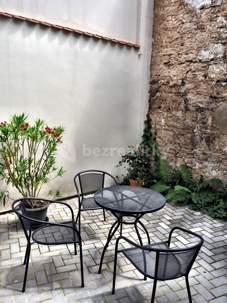 Studio flat to rent, 31 m², Mariánské náměstí, Brandýs nad Labem-Stará Boleslav, Středočeský Region Studio flat to rent, 31 m², Mariánské náměstí, Brandýs nad Labem-Stará Boleslav, Středočeský Region