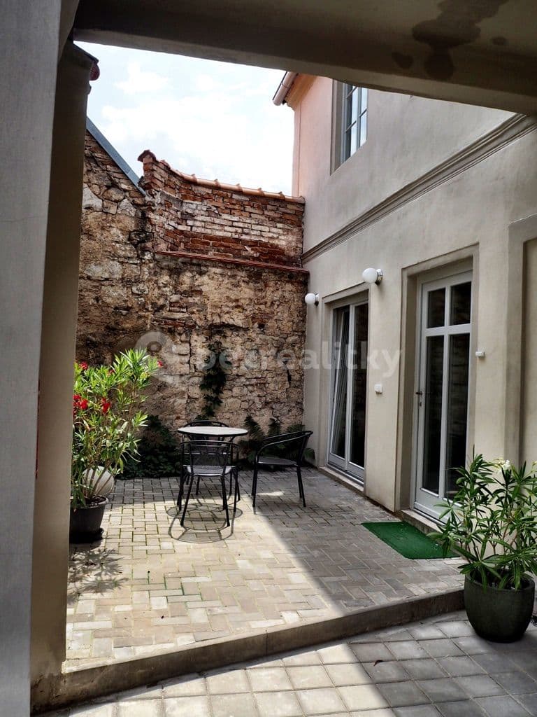 Studio flat to rent, 31 m², Mariánské náměstí, Brandýs nad Labem-Stará Boleslav, Středočeský Region Studio flat to rent, 31 m², Mariánské náměstí, Brandýs nad Labem-Stará Boleslav, Středočeský Region