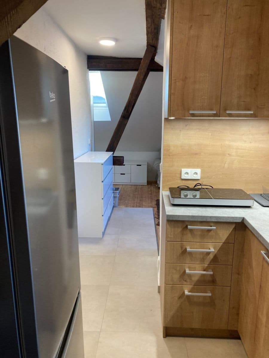 Studio flat to rent, 35 m², Mikšovského, Prague, Prague Studio flat to rent, 35 m², Mikšovského, Prague, Prague