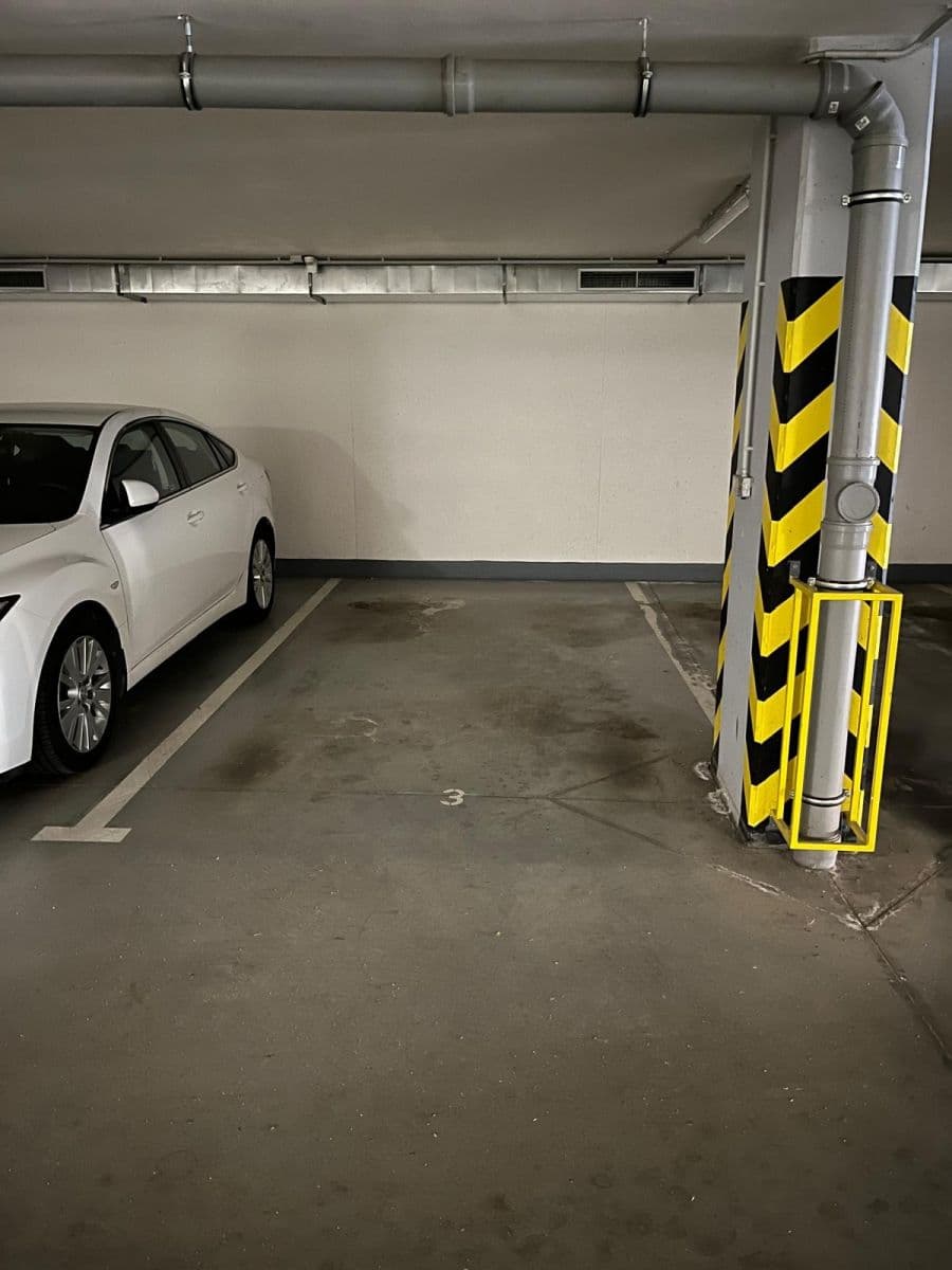 garage to rent, 14 m², Říčanská, Brno, Jihomoravský Region garage to rent, 14 m², Říčanská, Brno, Jihomoravský Region
