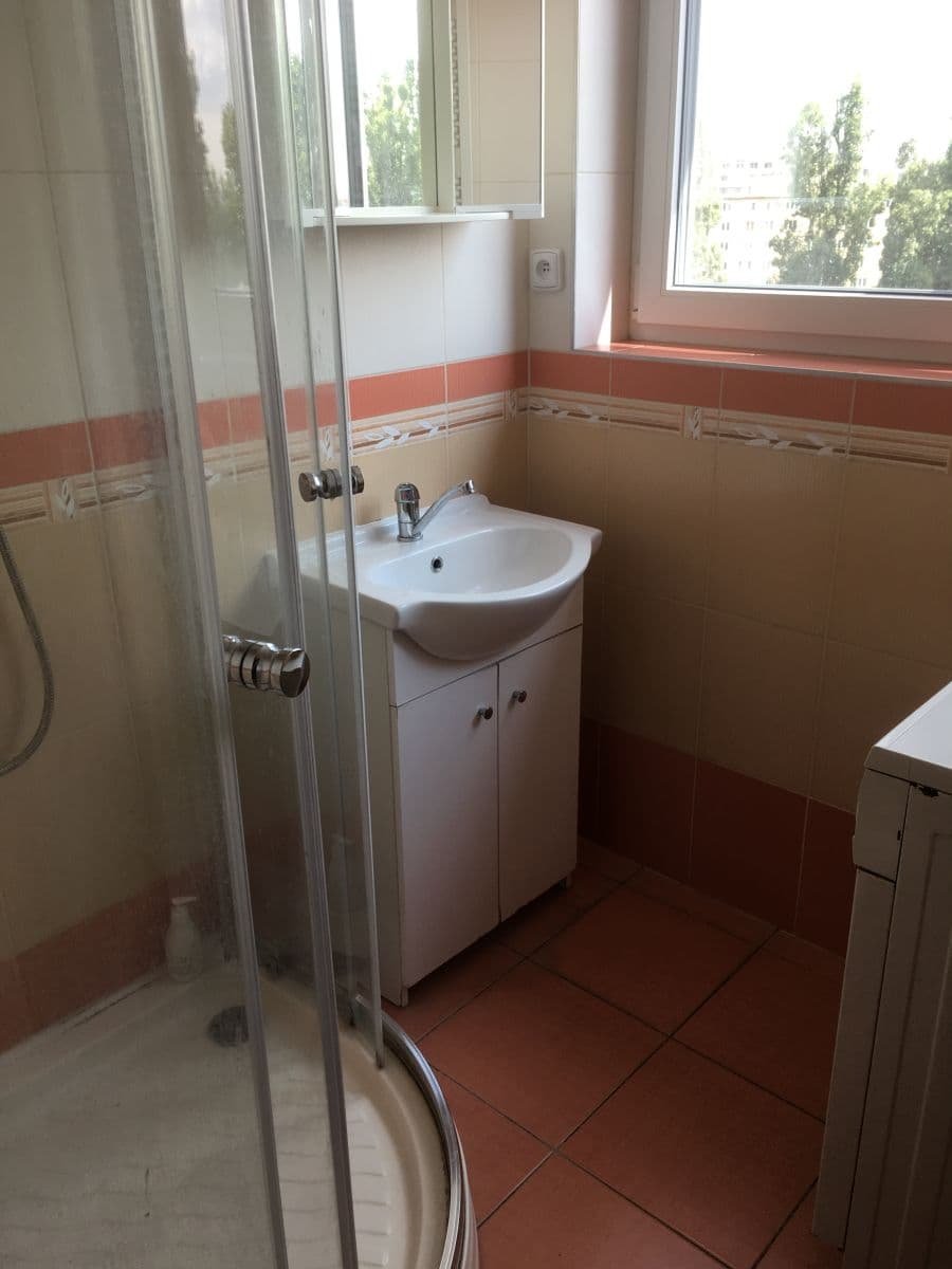 Small studio flat to rent, 20 m², Buštěhradská, Prague, Prague Small studio flat to rent, 20 m², Buštěhradská, Prague, Prague
