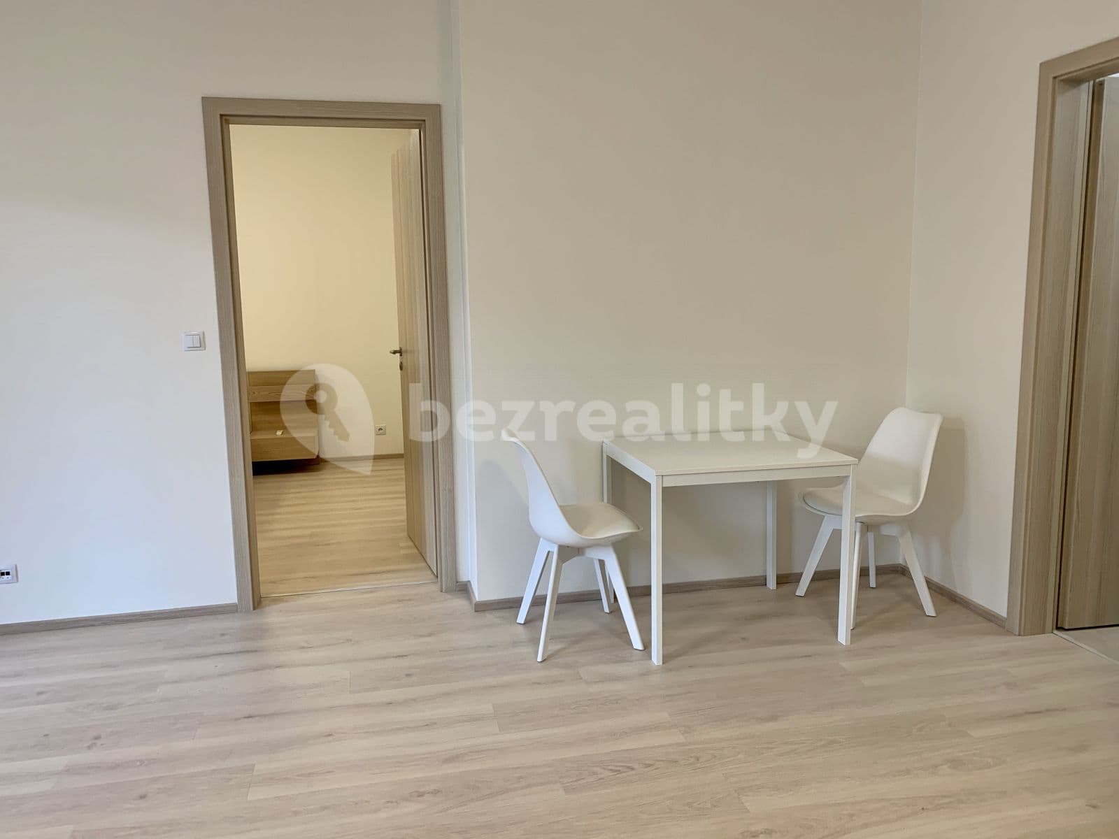 1 bedroom with open-plan kitchen flat to rent, 52 m², Mantovská, Prague, Prague 1 bedroom with open-plan kitchen flat to rent, 52 m², Mantovská, Prague, Prague