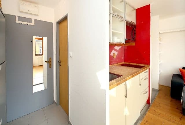 1 bedroom with open-plan kitchen flat to rent, 45 m², Novákových, Prague, Prague 1 bedroom with open-plan kitchen flat to rent, 45 m², Novákových, Prague, Prague