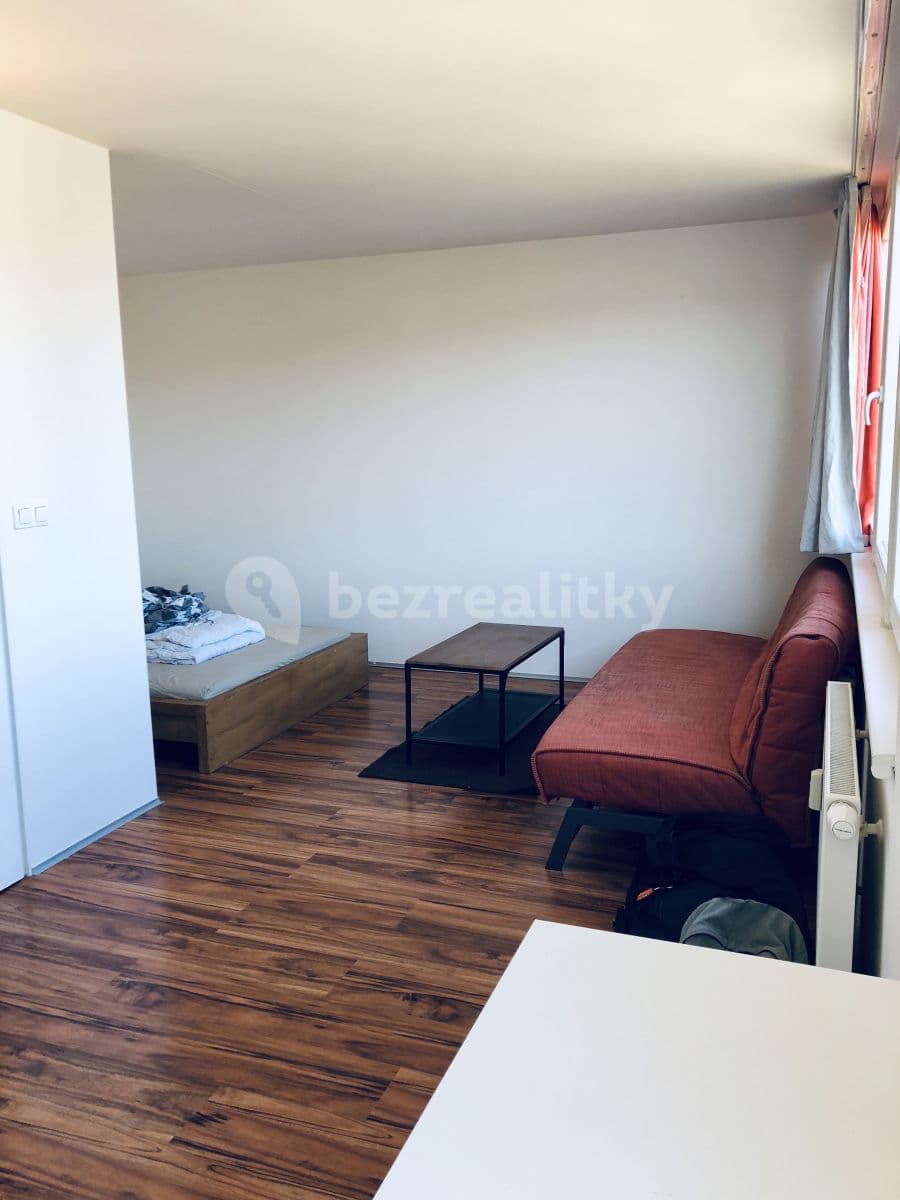 Studio flat to rent, 28 m², Molákova, Prague, Prague Studio flat to rent, 28 m², Molákova, Prague, Prague