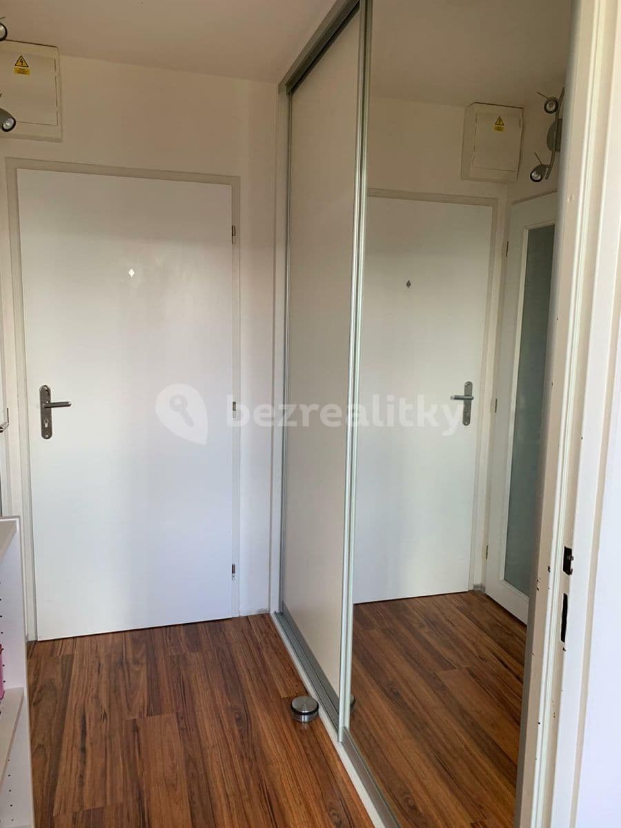 Studio flat to rent, 28 m², Molákova, Prague, Prague Studio flat to rent, 28 m², Molákova, Prague, Prague