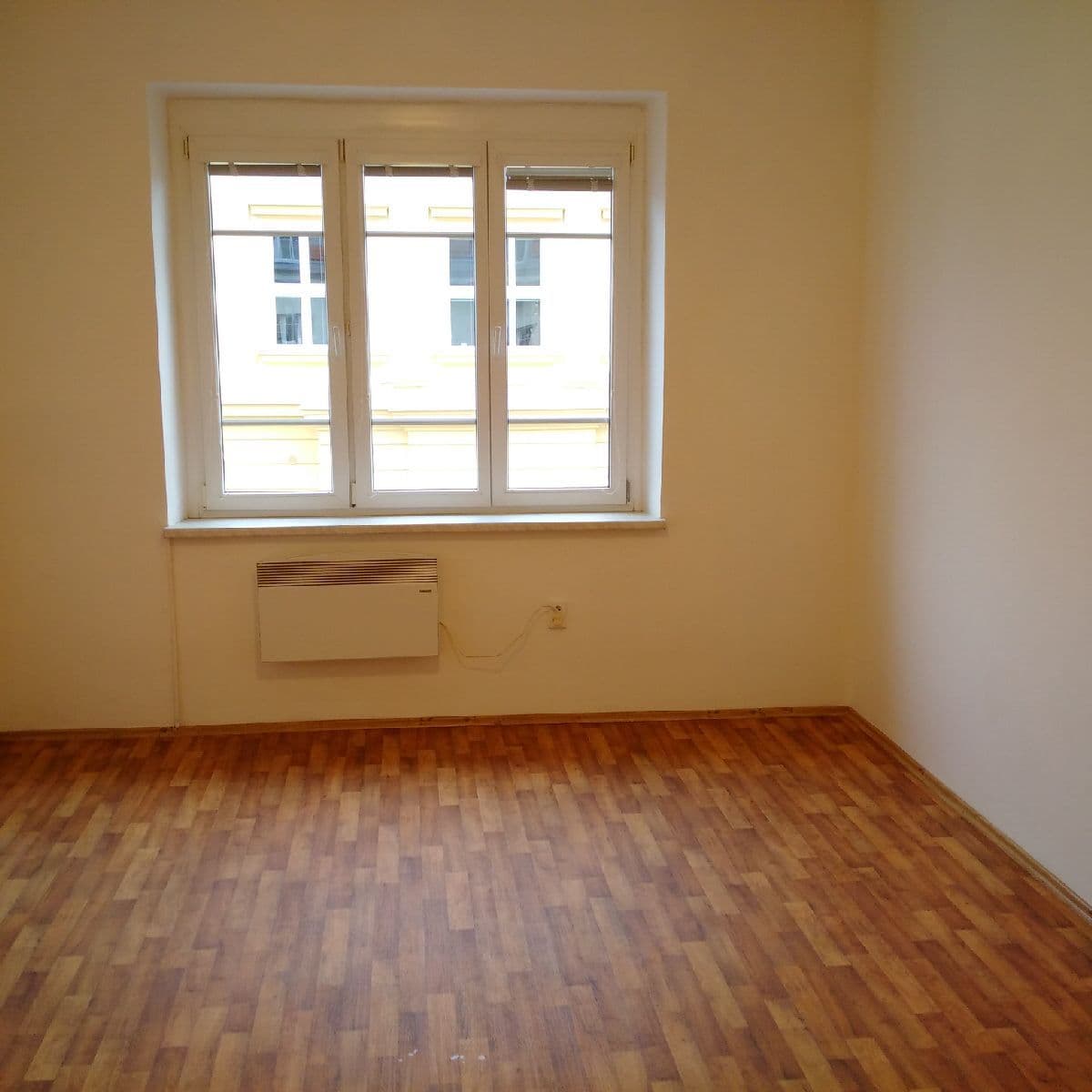 Studio flat to rent, 25 m², V Nových Vokovicích, Prague, Prague Studio flat to rent, 25 m², V Nových Vokovicích, Prague, Prague