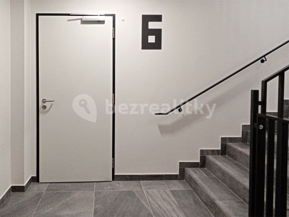 Studio flat to rent, 34 m², Moravcových, Prague, Prague Studio flat to rent, 34 m², Moravcových, Prague, Prague