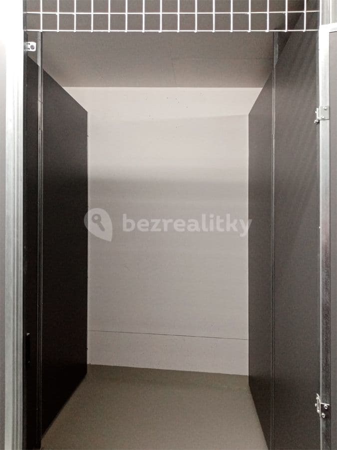 Studio flat to rent, 34 m², Moravcových, Prague, Prague Studio flat to rent, 34 m², Moravcových, Prague, Prague