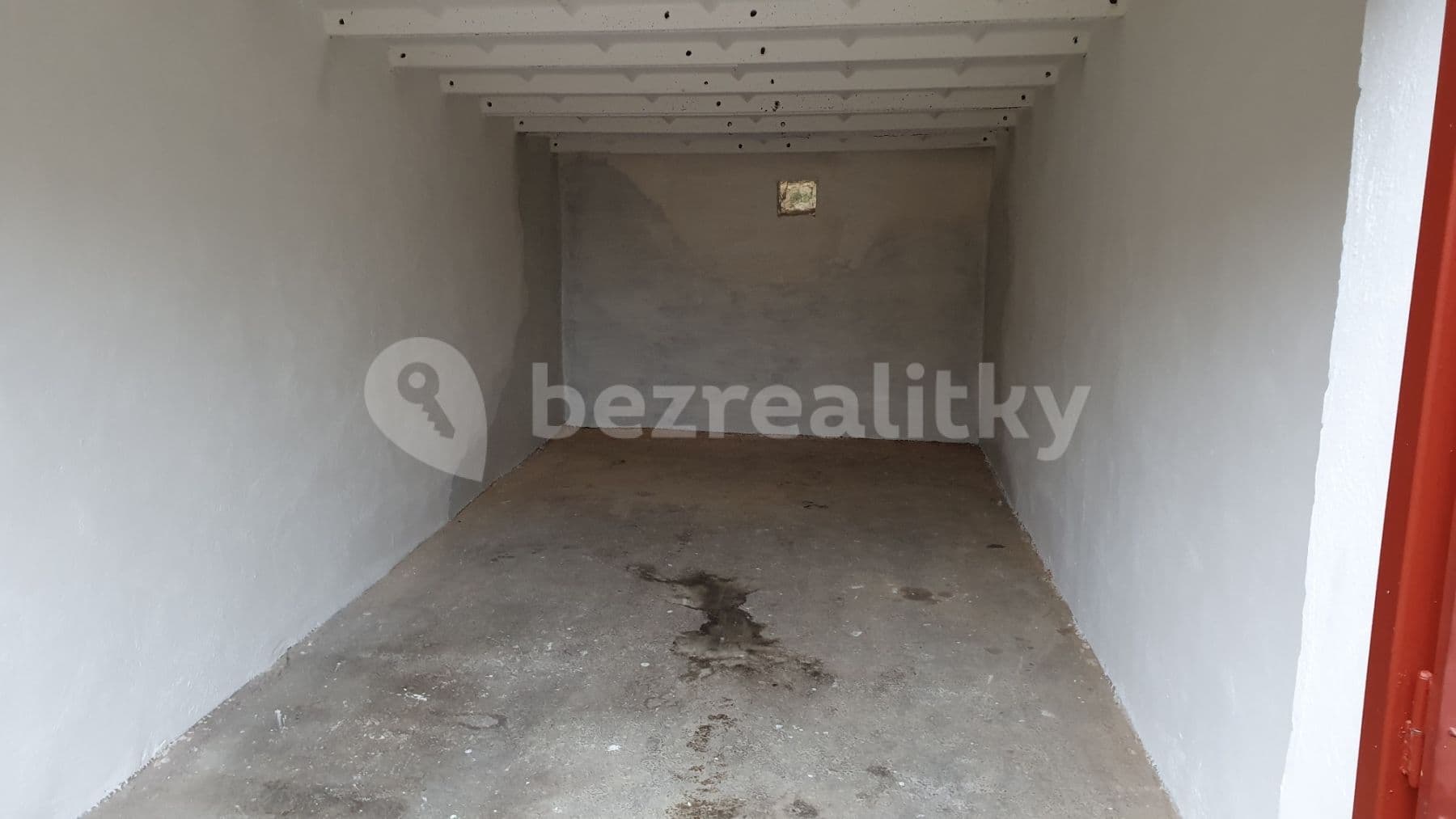 garage to rent, 18 m², Pod Petřinami, Prague, Prague garage to rent, 18 m², Pod Petřinami, Prague, Prague