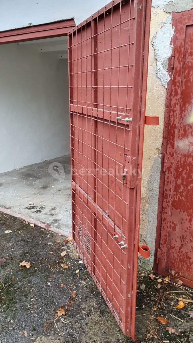 garage to rent, 18 m², Pod Petřinami, Prague, Prague garage to rent, 18 m², Pod Petřinami, Prague, Prague