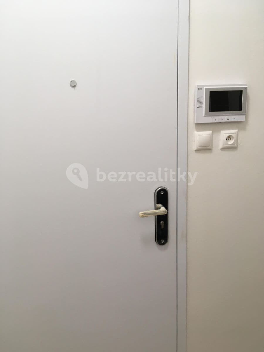 Studio flat to rent, 35 m², Eimova, Brno, Jihomoravský Region Studio flat to rent, 35 m², Eimova, Brno, Jihomoravský Region