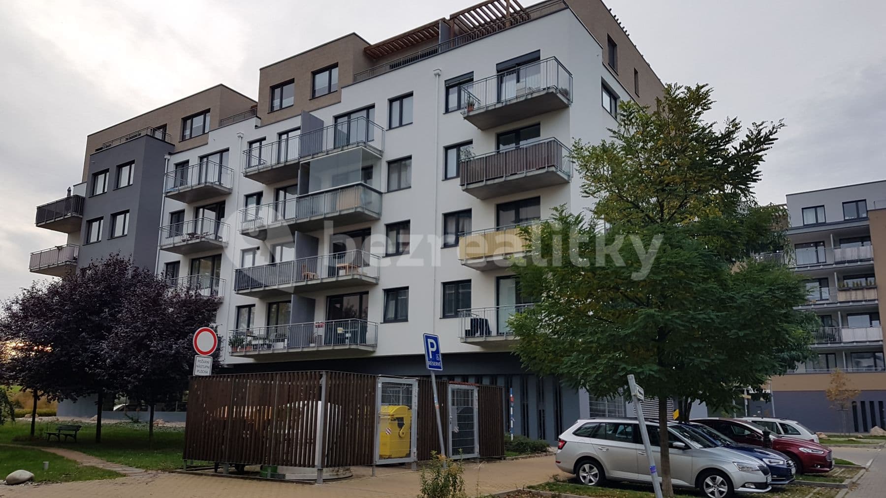 1 bedroom with open-plan kitchen flat to rent, 64 m², Makedonská, Prague, Prague 1 bedroom with open-plan kitchen flat to rent, 64 m², Makedonská, Prague, Prague