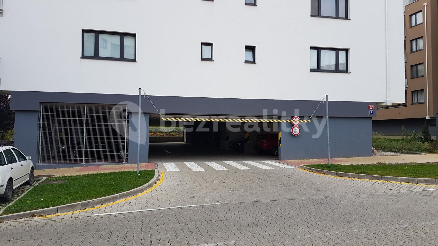 1 bedroom with open-plan kitchen flat to rent, 64 m², Makedonská, Prague, Prague 1 bedroom with open-plan kitchen flat to rent, 64 m², Makedonská, Prague, Prague