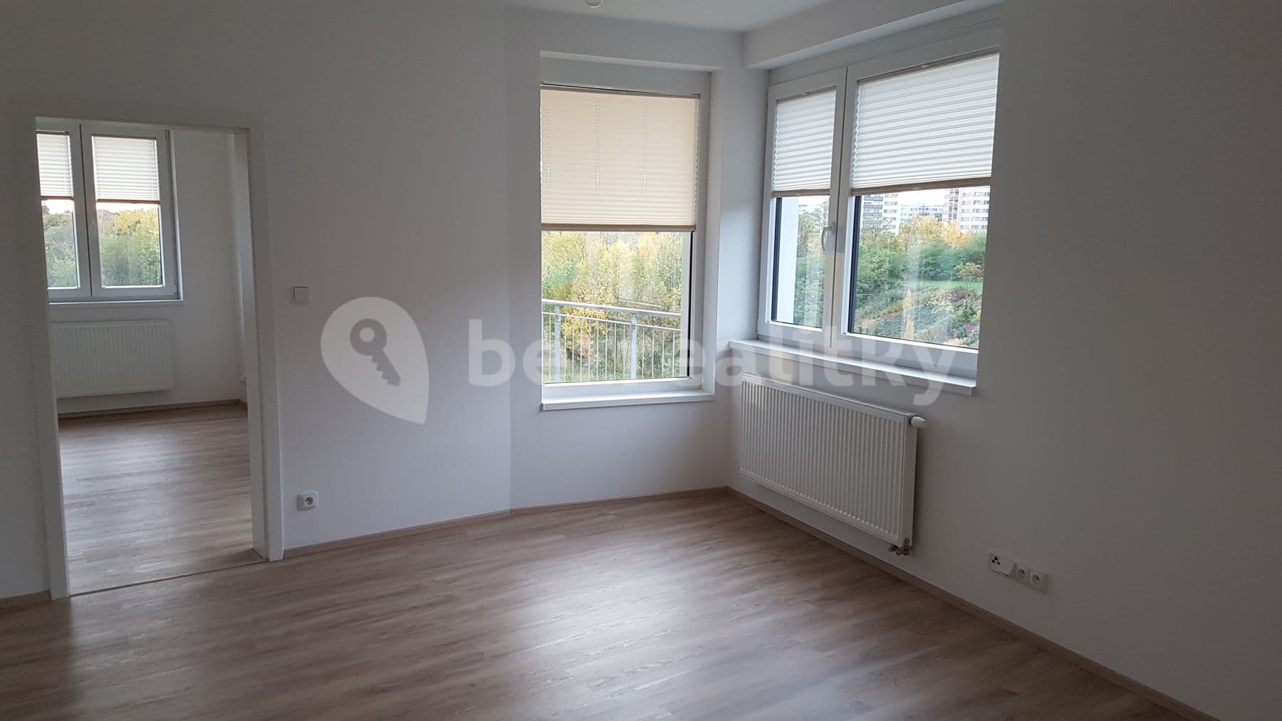 1 bedroom with open-plan kitchen flat to rent, 64 m², Makedonská, Prague, Prague 1 bedroom with open-plan kitchen flat to rent, 64 m², Makedonská, Prague, Prague