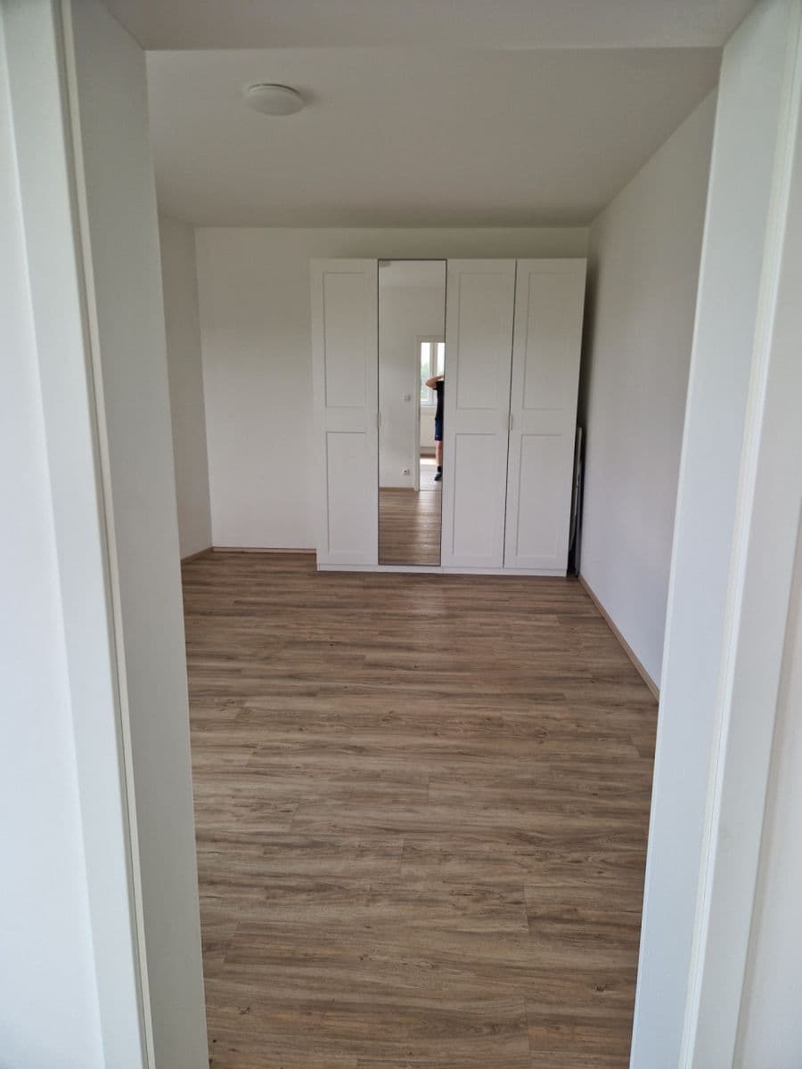 1 bedroom with open-plan kitchen flat to rent, 64 m², Makedonská, Prague, Prague 1 bedroom with open-plan kitchen flat to rent, 64 m², Makedonská, Prague, Prague