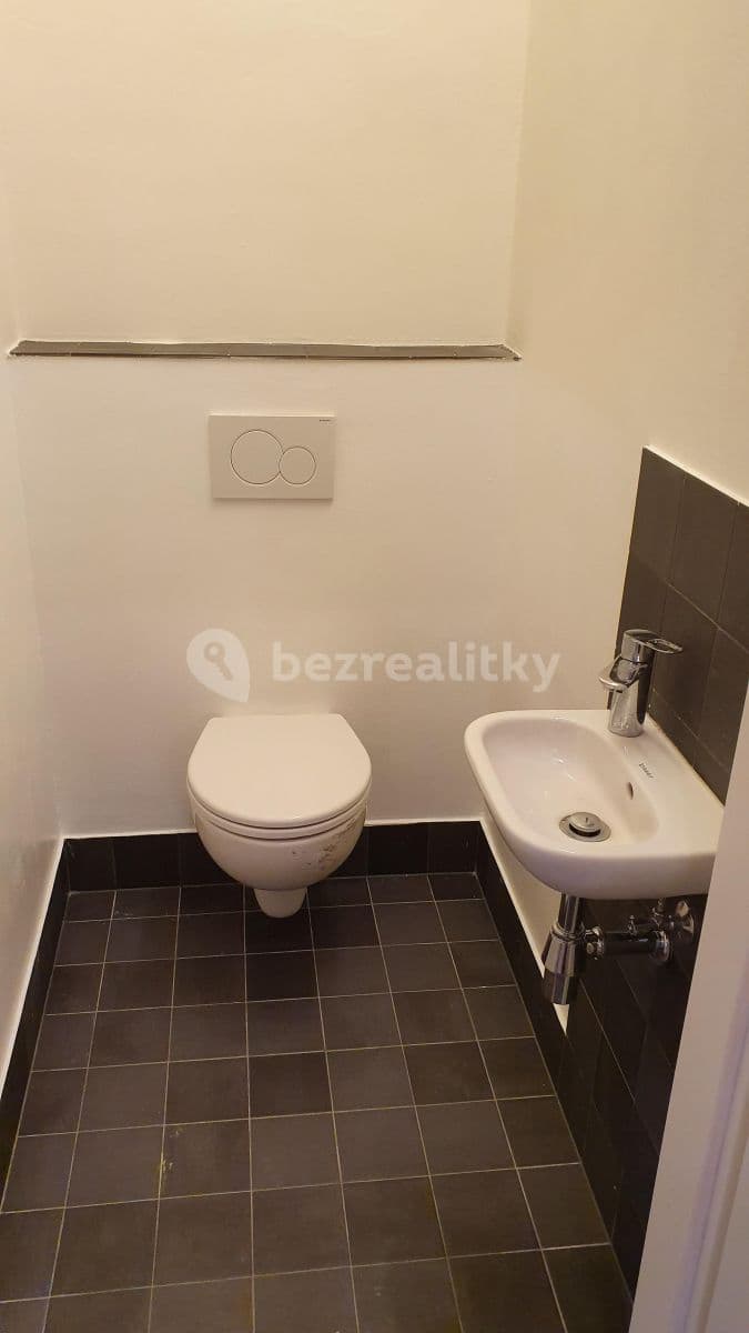 flat to rent, 70 m², Smetanovo nábřeží, Hradec Králové, Královéhradecký Region flat to rent, 70 m², Smetanovo nábřeží, Hradec Králové, Královéhradecký Region