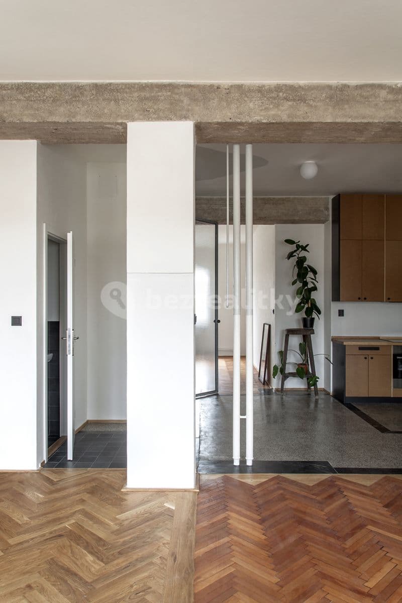 flat to rent, 70 m², Smetanovo nábřeží, Hradec Králové, Královéhradecký Region flat to rent, 70 m², Smetanovo nábřeží, Hradec Králové, Královéhradecký Region