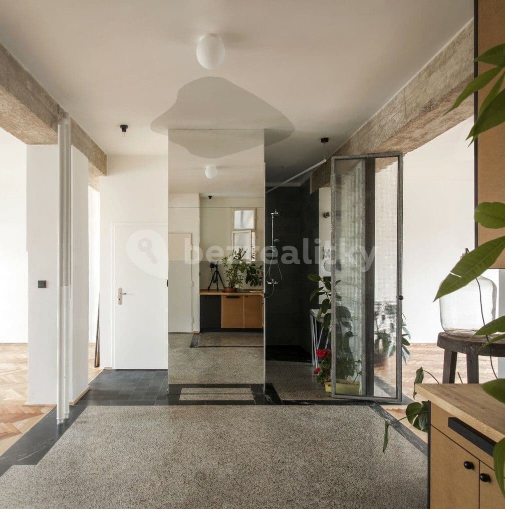 flat to rent, 70 m², Smetanovo nábřeží, Hradec Králové, Královéhradecký Region flat to rent, 70 m², Smetanovo nábřeží, Hradec Králové, Královéhradecký Region