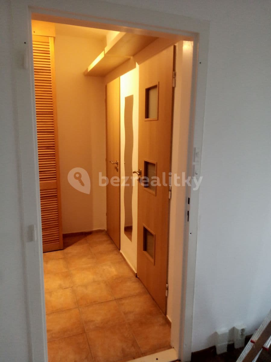 Studio flat to rent, 30 m², Květnového vítězství, Prague, Prague Studio flat to rent, 30 m², Květnového vítězství, Prague, Prague