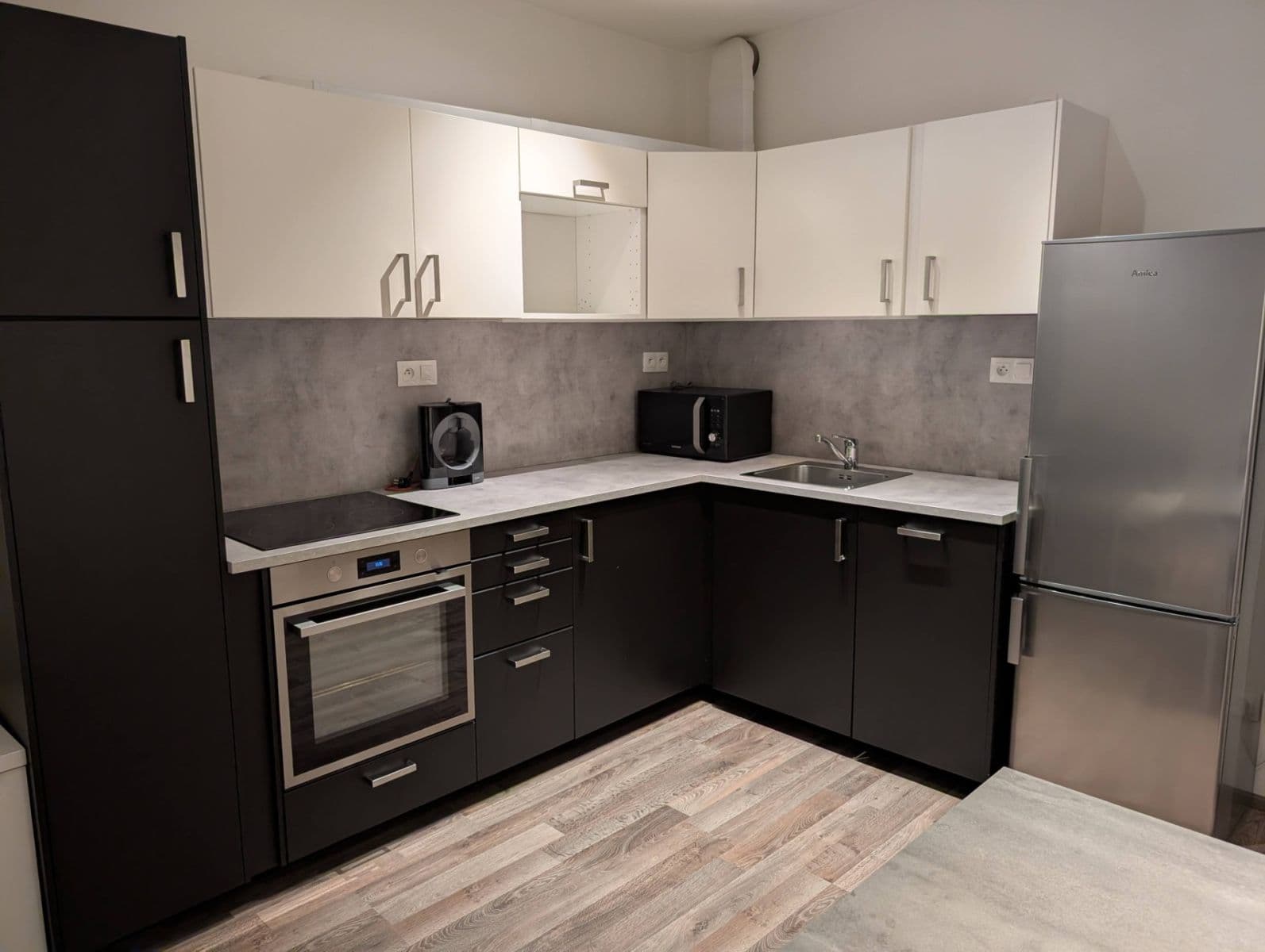 1 bedroom with open-plan kitchen flat to rent, 54 m², Moravcových, Prague, Prague 1 bedroom with open-plan kitchen flat to rent, 54 m², Moravcových, Prague, Prague