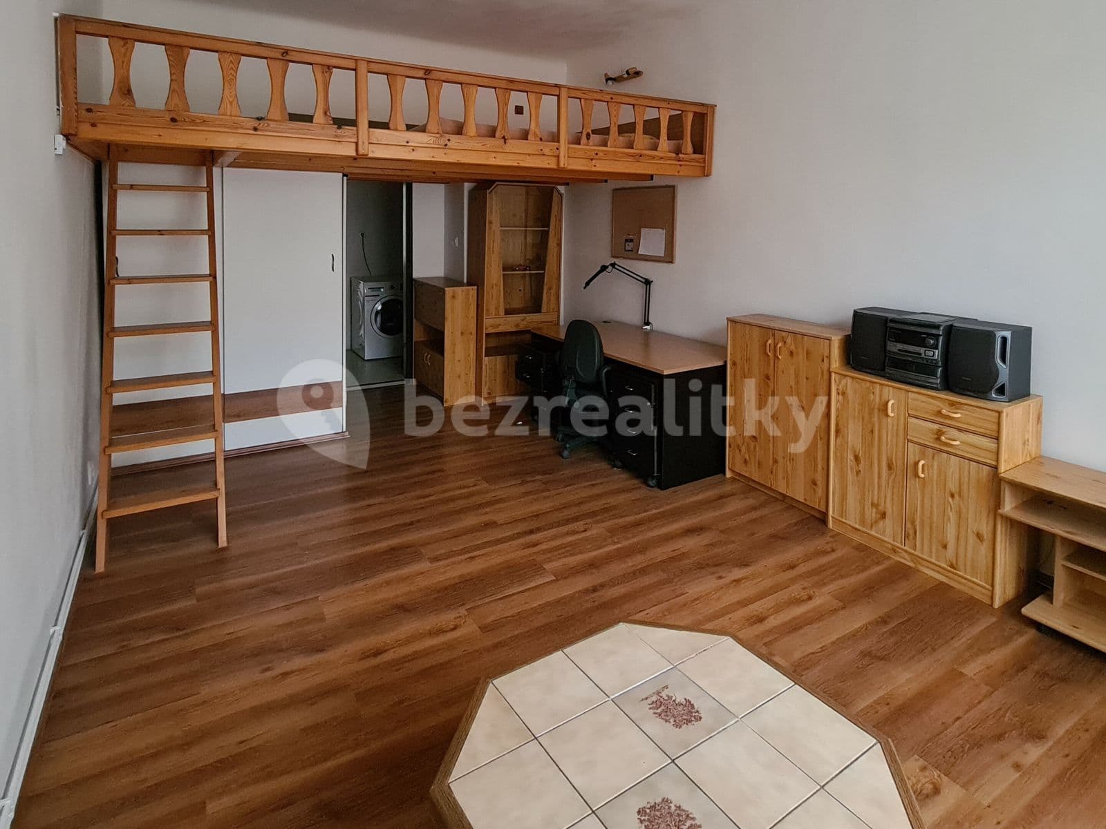1 bedroom with open-plan kitchen flat to rent, 53 m², Víta Nejedlého, Prague, Prague 1 bedroom with open-plan kitchen flat to rent, 53 m², Víta Nejedlého, Prague, Prague