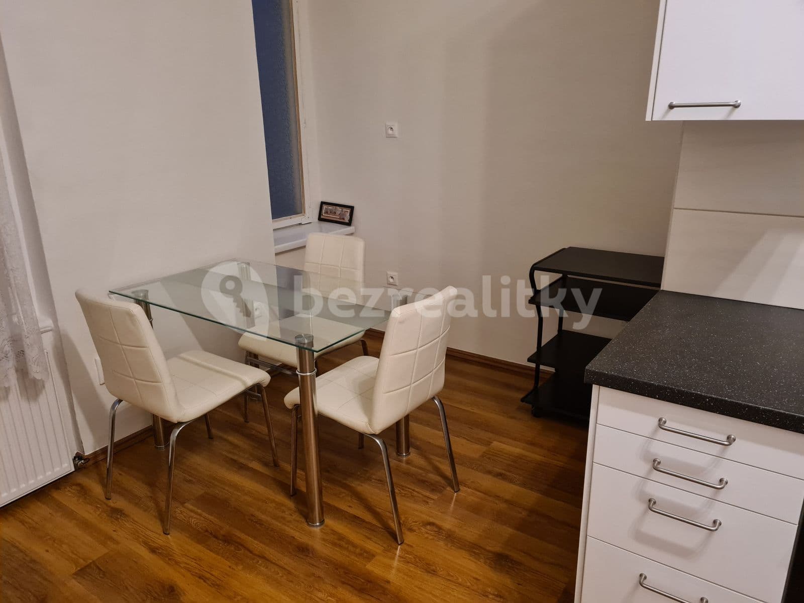 1 bedroom with open-plan kitchen flat to rent, 53 m², Víta Nejedlého, Prague, Prague 1 bedroom with open-plan kitchen flat to rent, 53 m², Víta Nejedlého, Prague, Prague