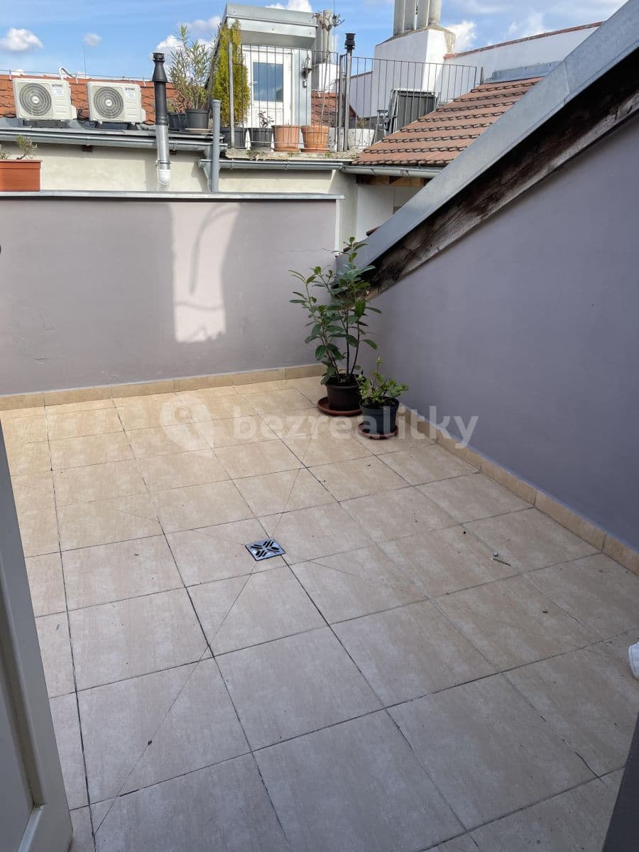 1 bedroom with open-plan kitchen flat to rent, 54 m², Grafická, Prague, Prague 1 bedroom with open-plan kitchen flat to rent, 54 m², Grafická, Prague, Prague