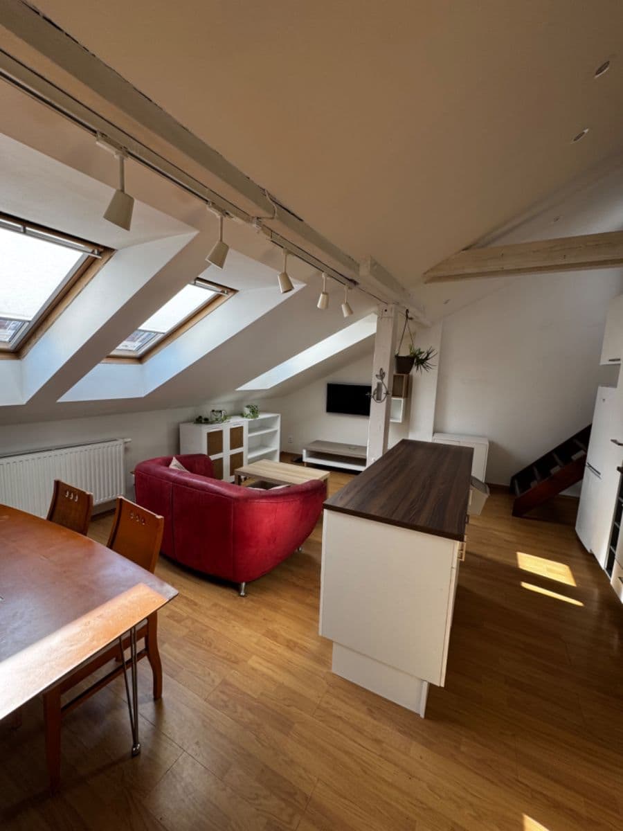 1 bedroom with open-plan kitchen flat to rent, 54 m², Grafická, Prague, Prague 1 bedroom with open-plan kitchen flat to rent, 54 m², Grafická, Prague, Prague