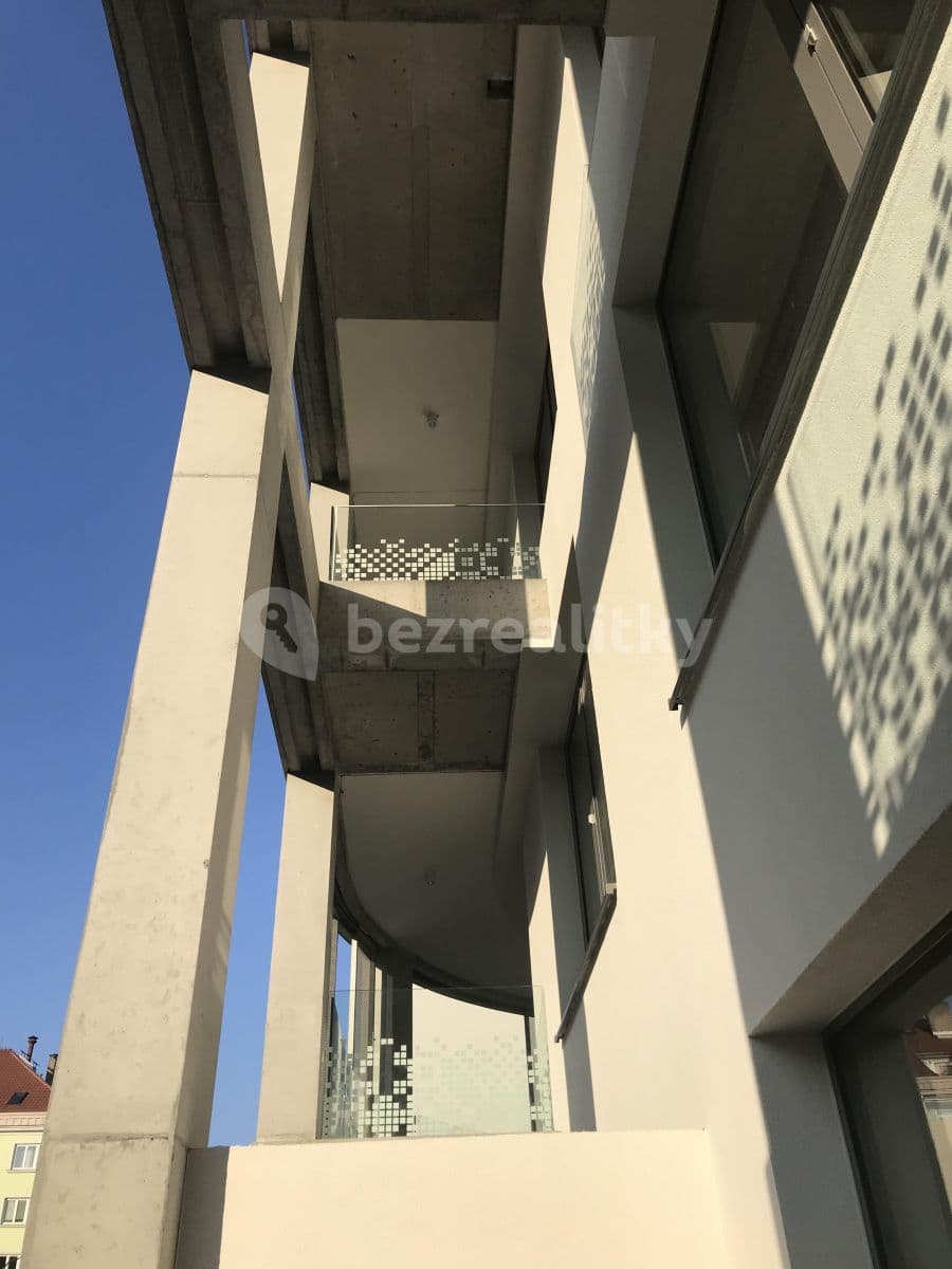 1 bedroom with open-plan kitchen flat to rent, 49 m², Prachnerova, Prague, Prague 1 bedroom with open-plan kitchen flat to rent, 49 m², Prachnerova, Prague, Prague