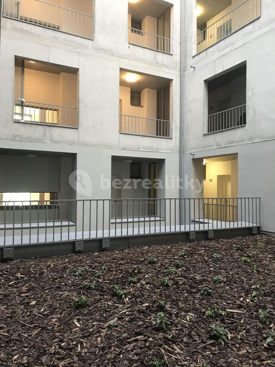 1 bedroom with open-plan kitchen flat to rent, 49 m², Prachnerova, Prague, Prague 1 bedroom with open-plan kitchen flat to rent, 49 m², Prachnerova, Prague, Prague